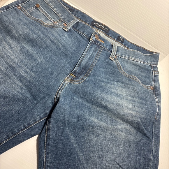 Men’s LUCKY BRAND Denim Blue Jeans size 33 waist 32 Leg, model is 221 Straight. - Picture 5 of 7